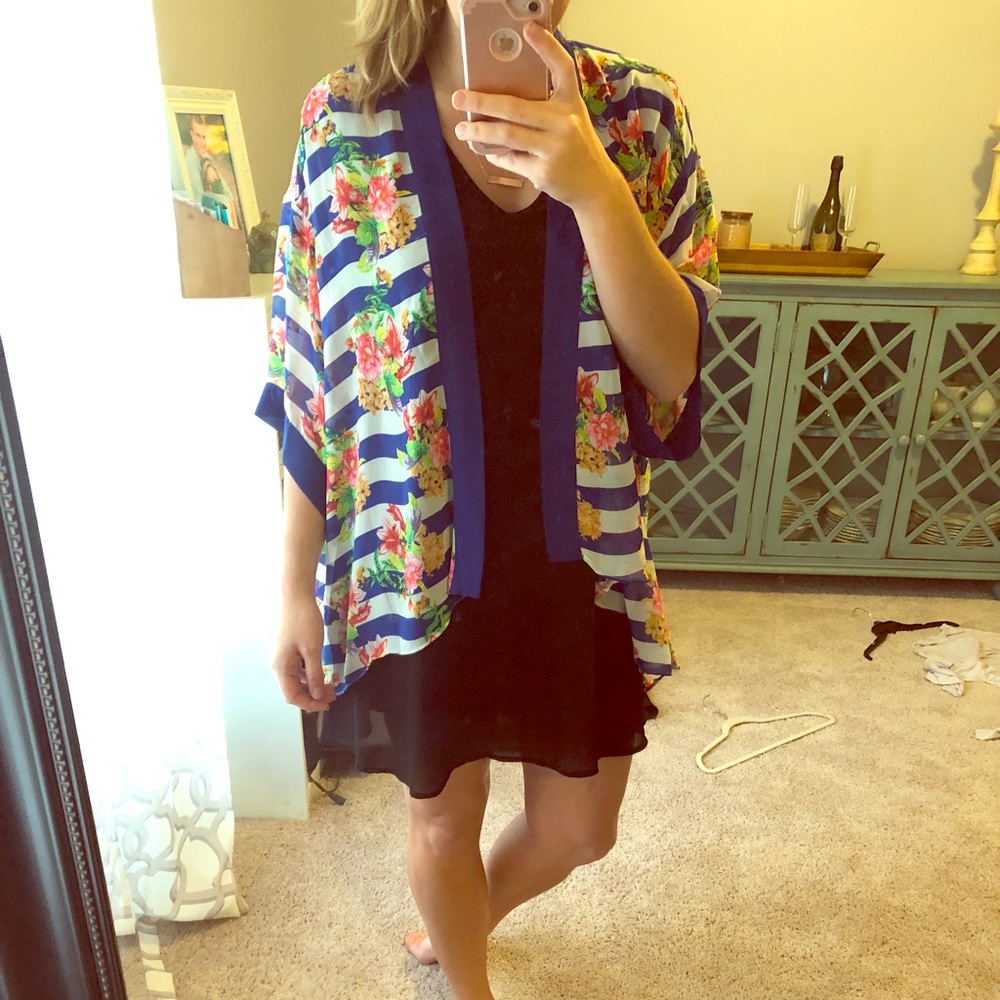 Multicolor Camuto cardigan